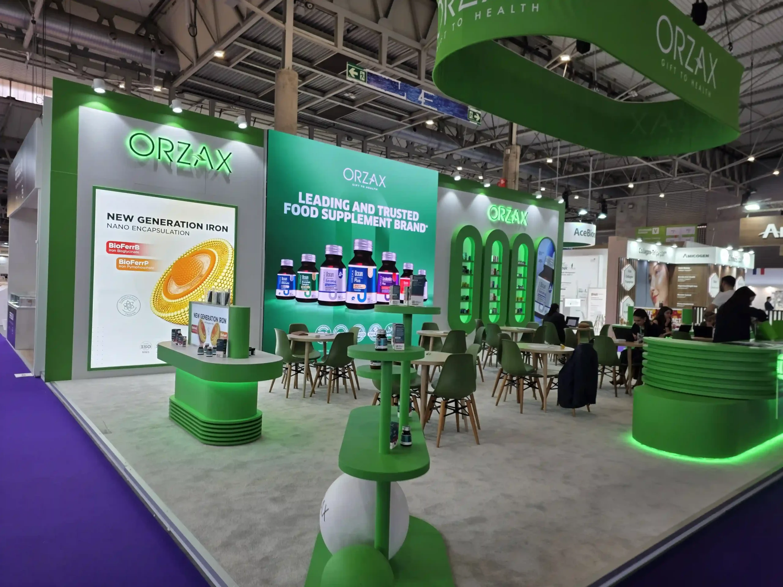 Стенд виробника БАД ORZAX на міжнародній виставці Vitafoods Europe 2026.
